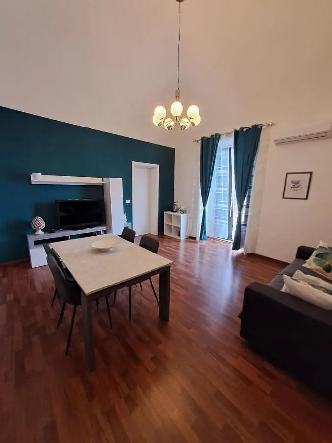 Apartament Re Federico II Katania 0*,  Włochy